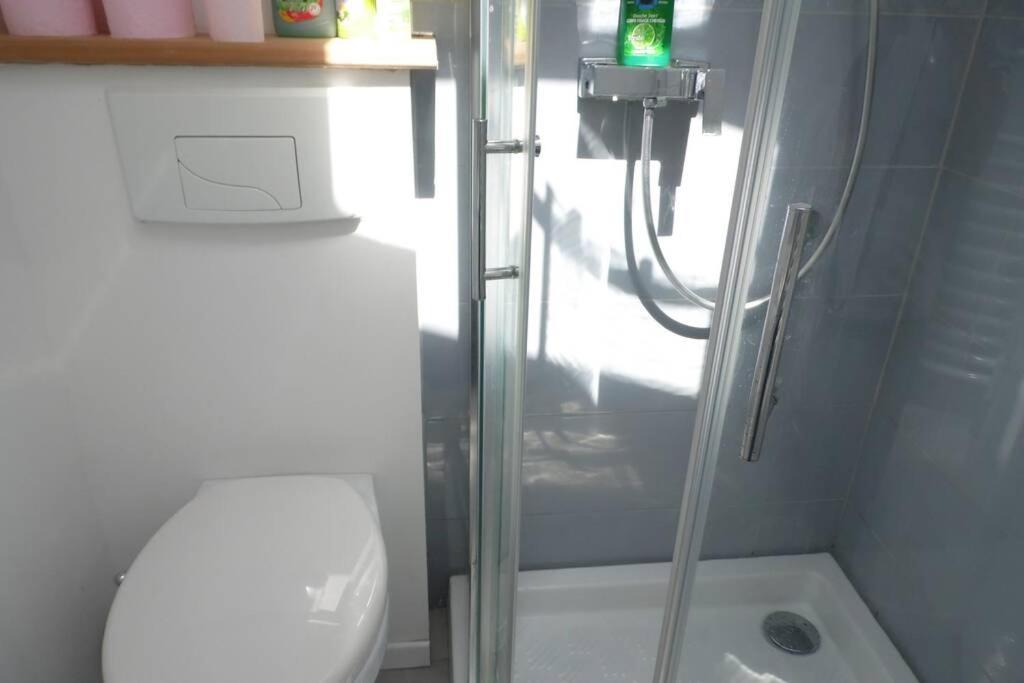 Maisonnette Climatisee Avec Parking Prive Vakantiehuis